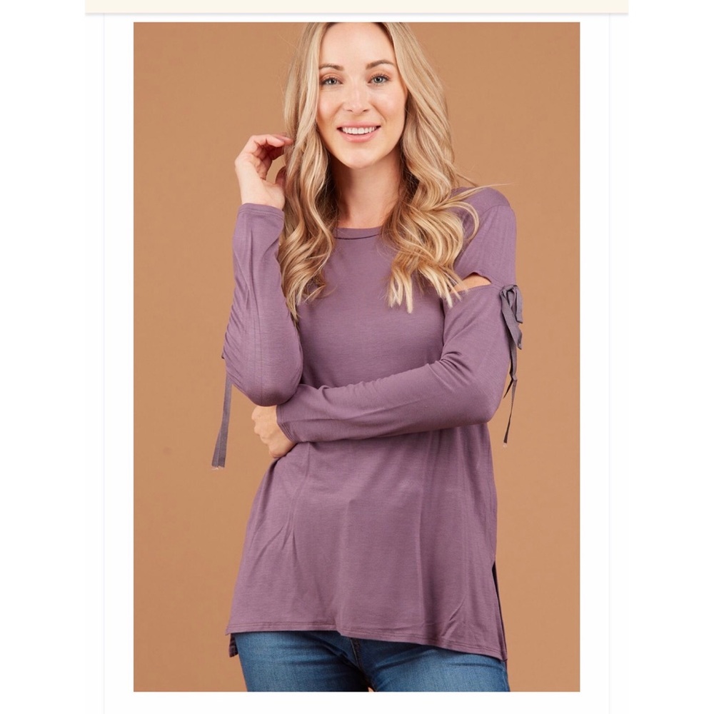 ⚜️ Precious Cutout Side Tie Sleeve Blouse